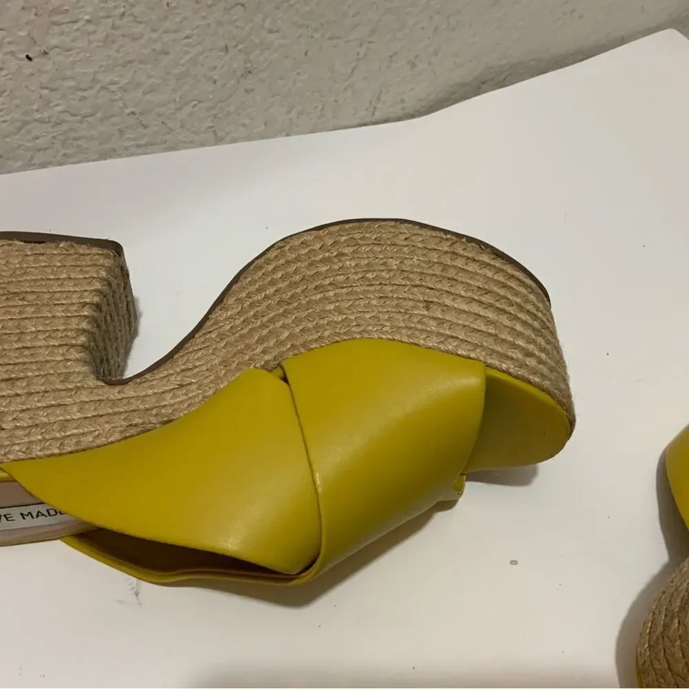 Steve Madden size 9 yellow Tan espadrille platform sandals leather
